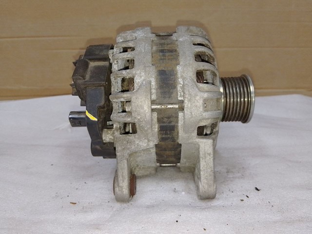 231001568R RENAULT Генератор купить в Винница