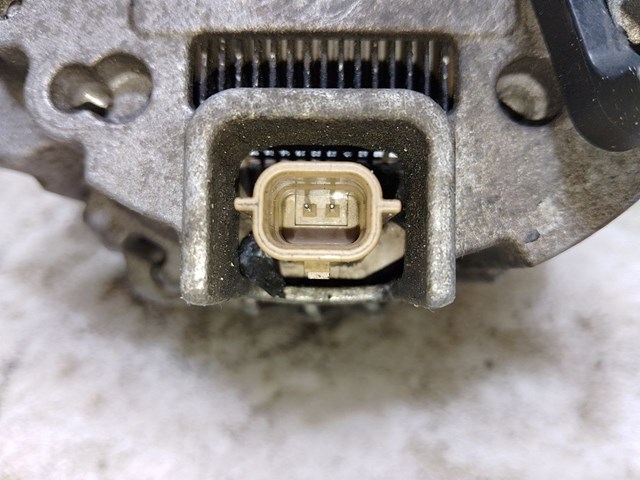 231001822R RENAULT Генератор купить в Тернополь