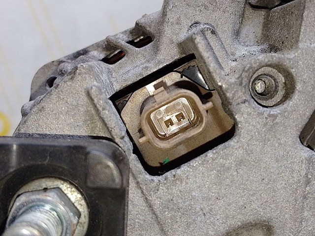 231002543R RENAULT Генератор купить в Запорожье