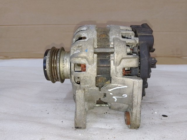 Генератор автомобиля 231003730R RENAULT