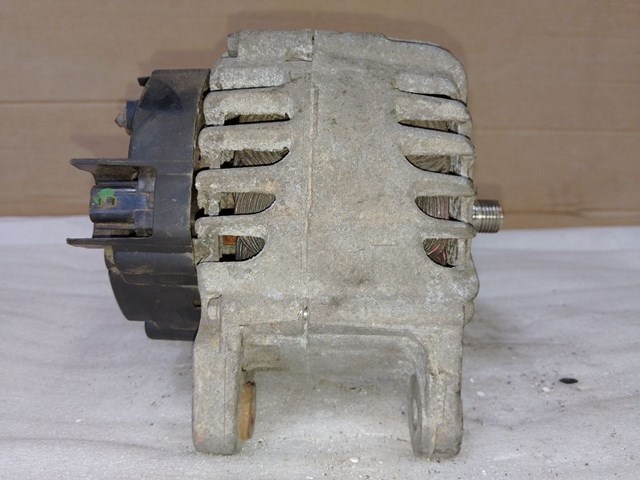 RENAULT 231004554R Генератор в наличии Ужгород