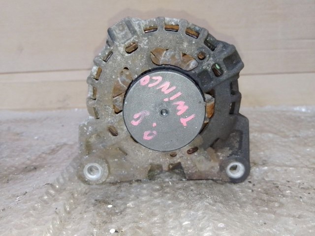RENAULT 231006007R Генератор в наличии Полтава