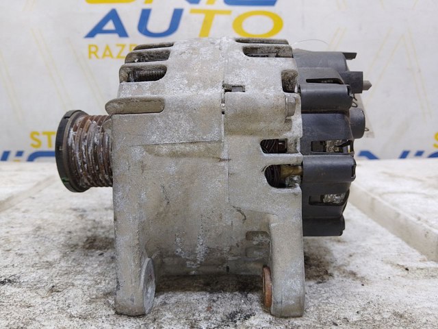 RENAULT 231007033R Генератор в наличии Днепр