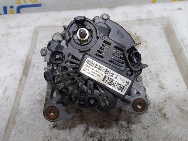 RENAULT 231007842R Генератор в наличии Черновцы