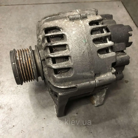 RENAULT 231007865R Генератор в наличии Днепр