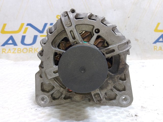RENAULT 231008040R Генератор в наличии Николаев