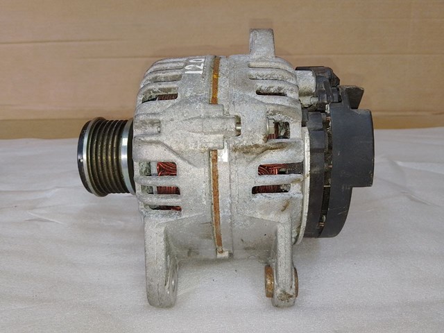 Генератор 231008578R RENAULT