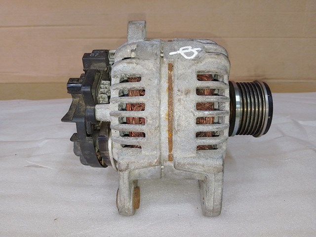 231008578R RENAULT Генератор купить в Запорожье