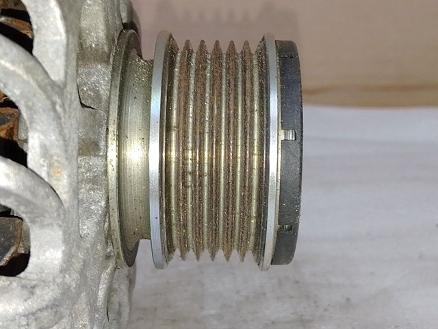 RENAULT 231008918R Генератор в наличии Николаев