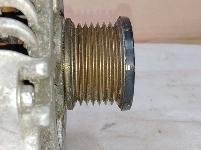 Автомобильный генератор 231009096R RENAULT