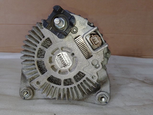 231009096R RENAULT Генератор купить в Винница