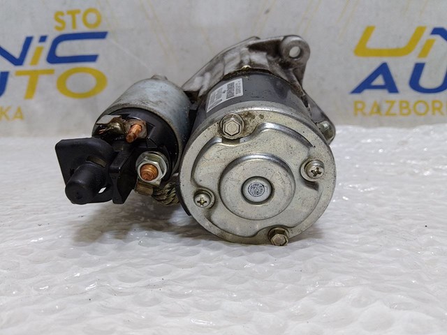 RENAULT 233000557R Стартер в наличии Ужгород