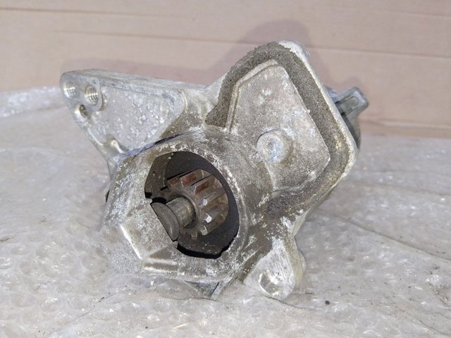 233001071R RENAULT Стартер купить в Запорожье