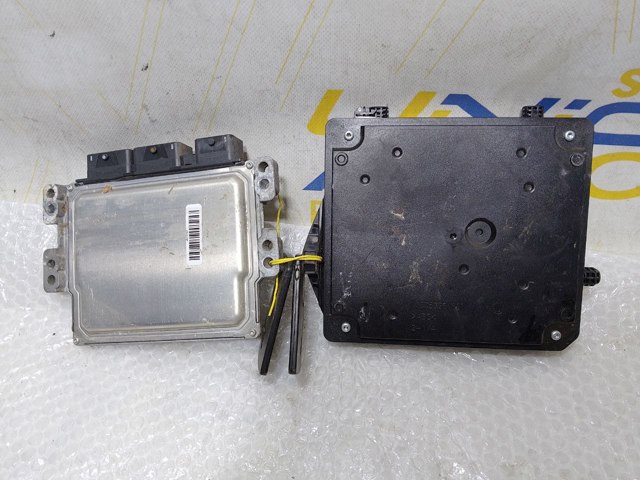 ЭБУ двигателем 237100914R RENAULT