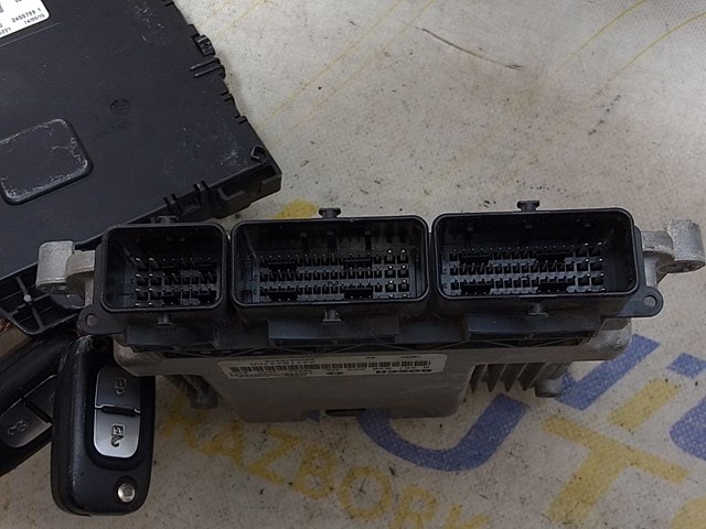 RENAULT 237104376R Блок управления двигателем в наличии Ровно