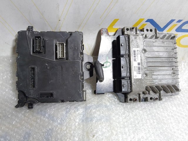 237104833R RENAULT Модуль управления (ЭБУ) двигателем купить в Чернигов