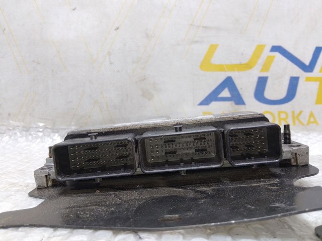 RENAULT 237106968R Блок управления двигателем в наличии Ирпень