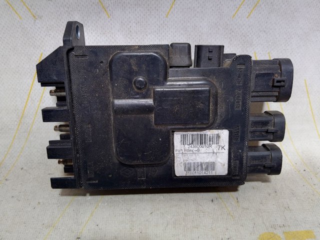 243800010R RENAULT Блок предохранителей купить в Николаев