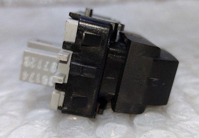 251538204R RENAULT купить в Львов