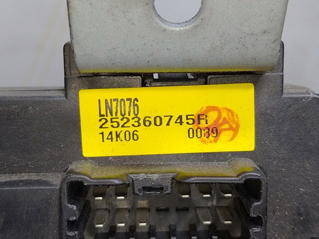 252360745R RENAULT купить в Украина