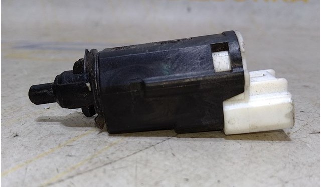 253205115R RENAULT Датчик стоп сигнала купить в Черкассы