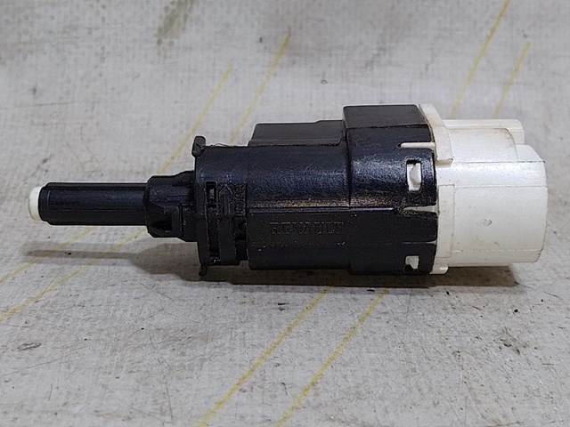 253206170R RENAULT Датчик включения стопсигнала купить в Черкассы