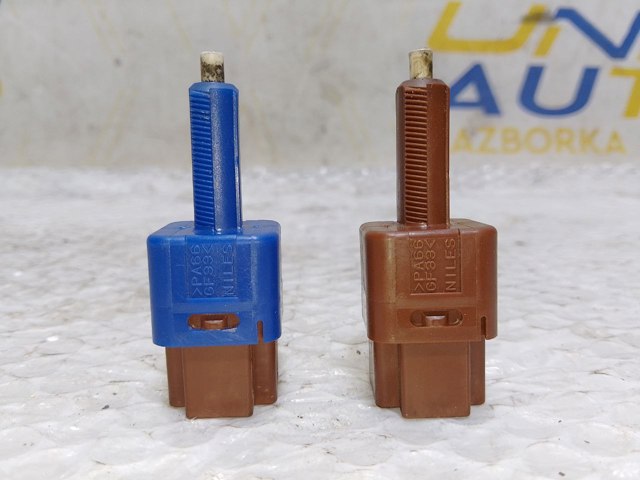 25320AX00C RENAULT Датчик включения стопсигнала купить в Запорожье