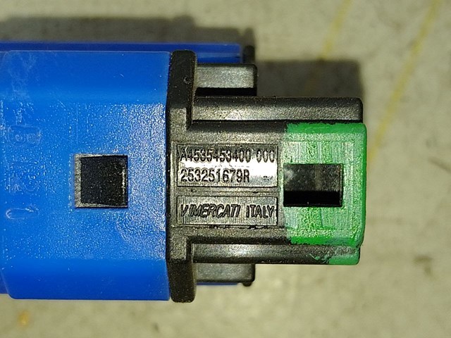 253251679R RENAULT Датчик включения сцепления  купить в Ирпень