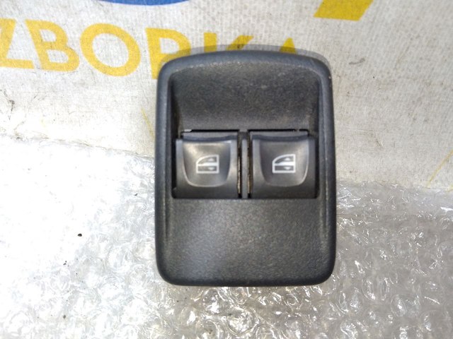 Кнопки переднего левого стекло подъемника 254110431R RENAULT