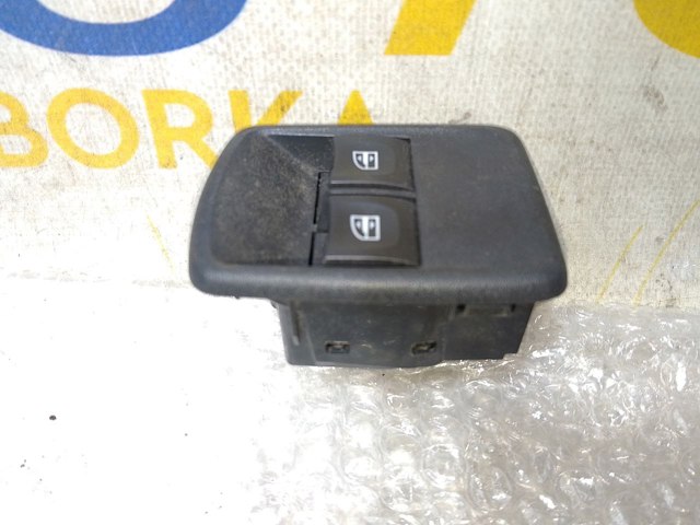 RENAULT 254110431R Кнопочный блок управления стеклоподъемником передний левый в наличии Ирпень