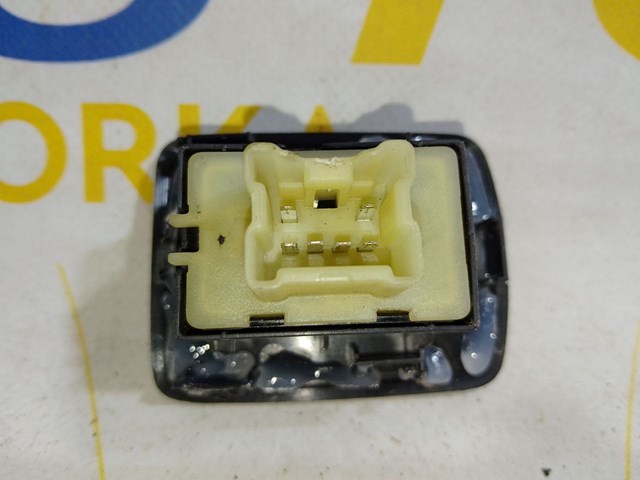 Кнопка стеклоподъемника передняя правая 254217475R RENAULT