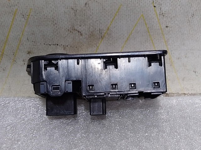 RENAULT 255704283R в наличии Ирпень
