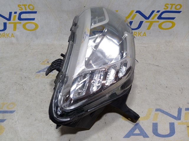 RENAULT 260103529R Фара правая в наличии Ровно