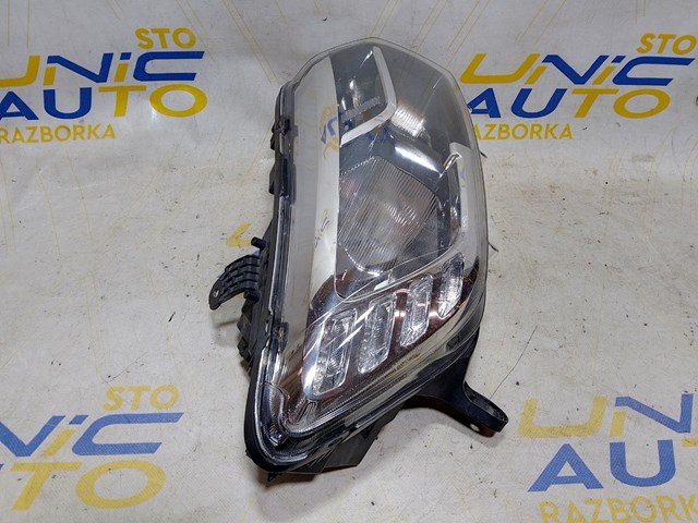 260103529R RENAULT Правая фара купить в Житомир