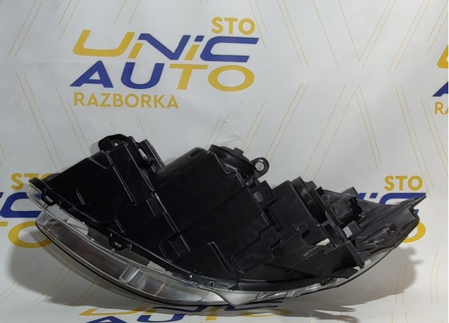 RENAULT 260104392R Правая фара в наличии Запорожье