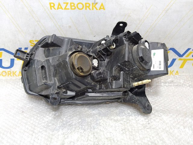 260105925R Правая фара купить Чернигов