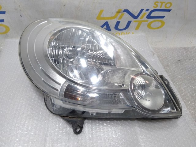Вставка фары правой 260106220R RENAULT