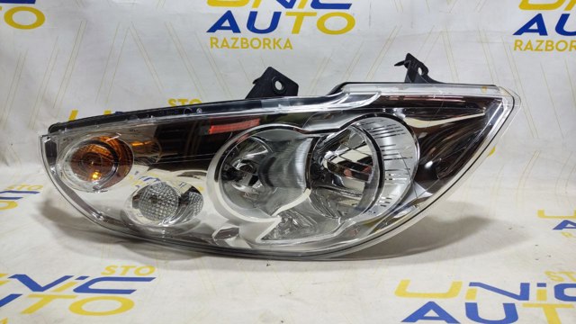 260108490R RENAULT Правая фара купить в Ровно