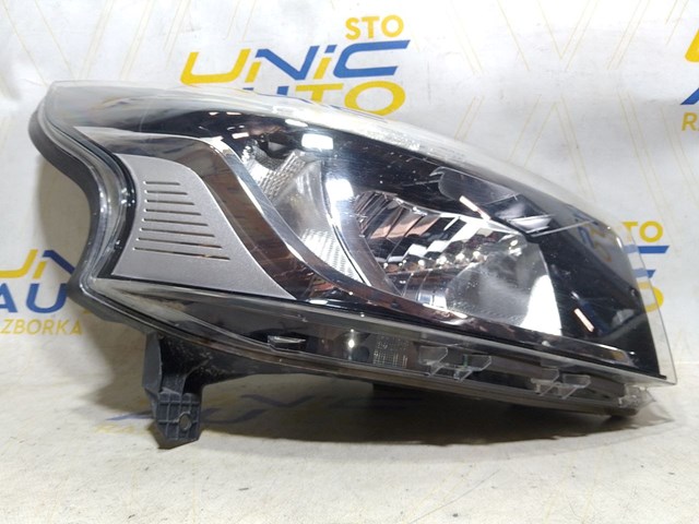 260109424R RENAULT Правая фара купить в Каменское