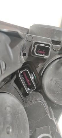 260600373R RENAULT Левая фара купить в Ужгород