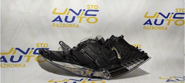 260606389R RENAULT Левая фара купить в Николаев
