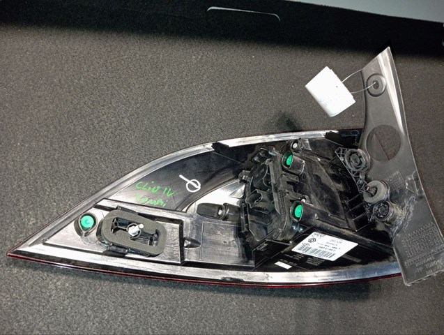 Фонари задние 265507408R RENAULT