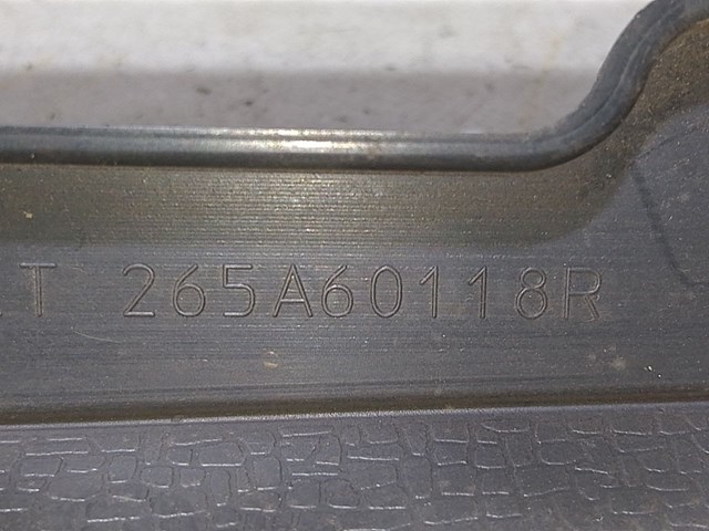 Накладка под задний фонарь, левый 265A60118R RENAULT