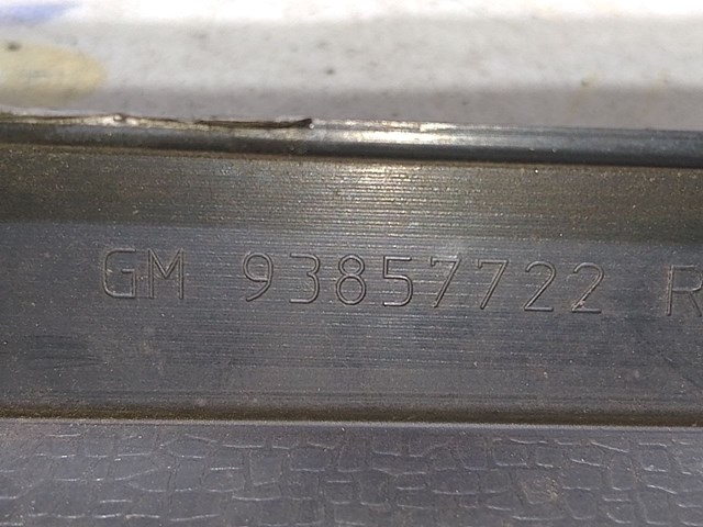 265A60118R RENAULT Накладка под задний фонарь левый купить в Днепр