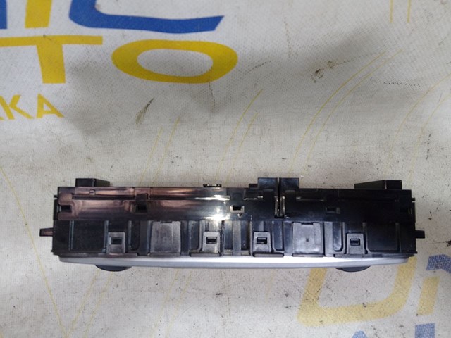 RENAULT 275109409R Блок управления режимами отопления/кондиционирования в наличии Днепр