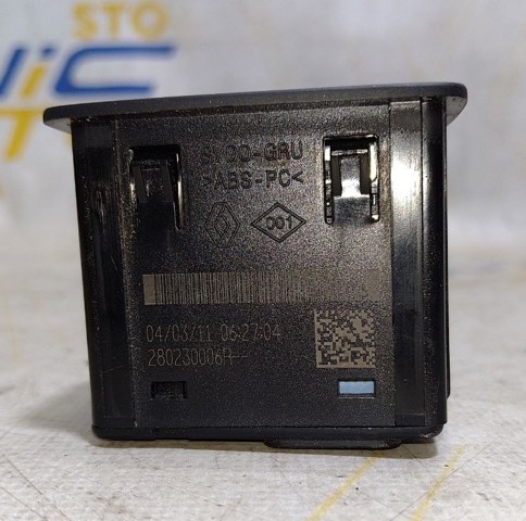 RENAULT 280230006R Зарядное устройство USB в наличии Черновцы