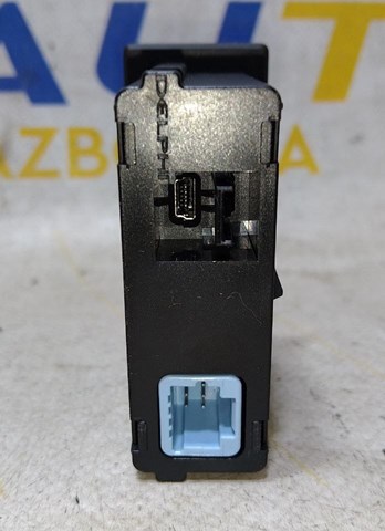RENAULT 280231553R USB-разветвитель в наличии Сумы