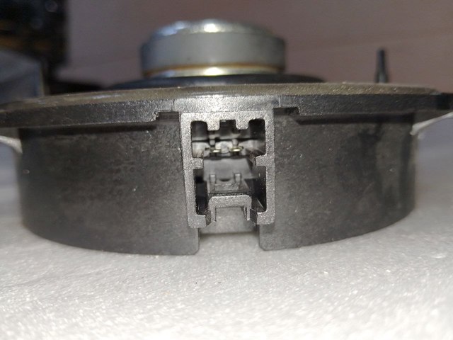 281444522R RENAULT Динамик передней двери купить в Запорожье