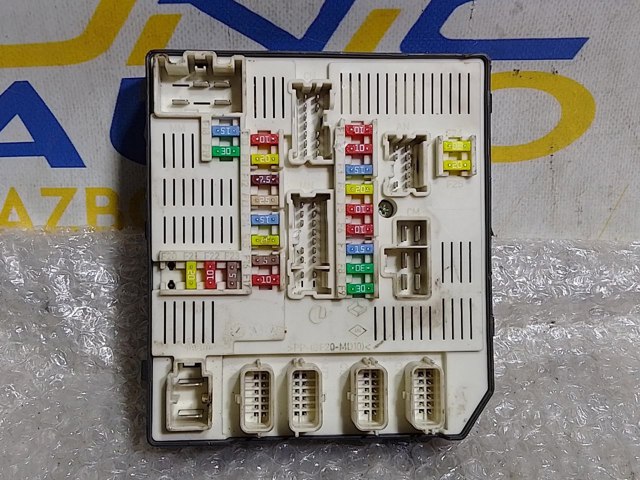 284B65817R RENAULT Блок предохранителей купить в Чернигов