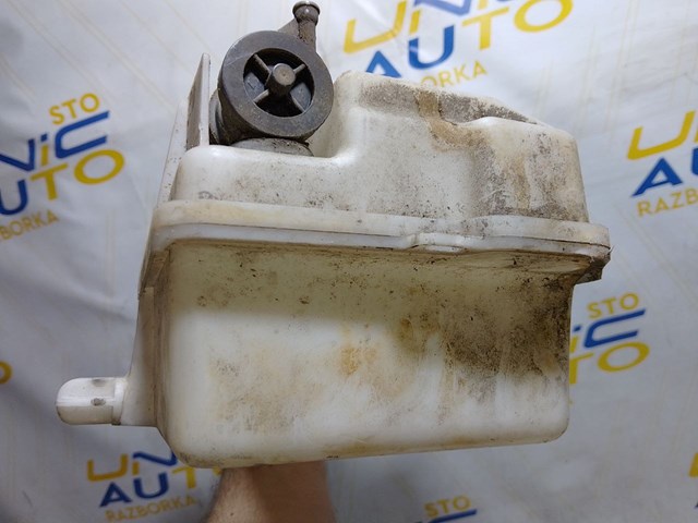 Бачок омывателя стекла 289105241R RENAULT